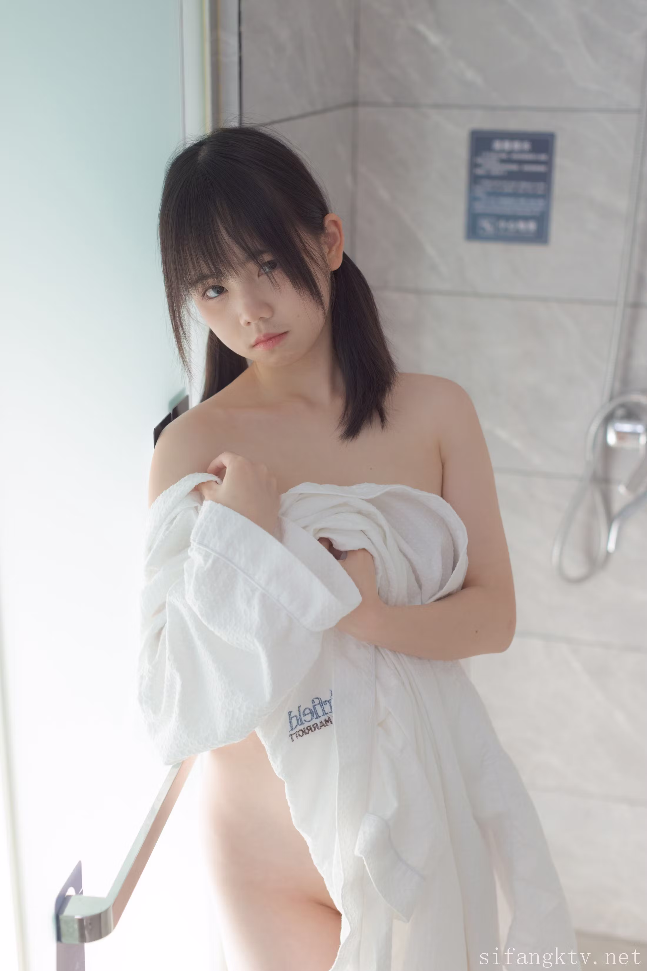 GirlsOrder小鱼125P超清完整福利图集下载